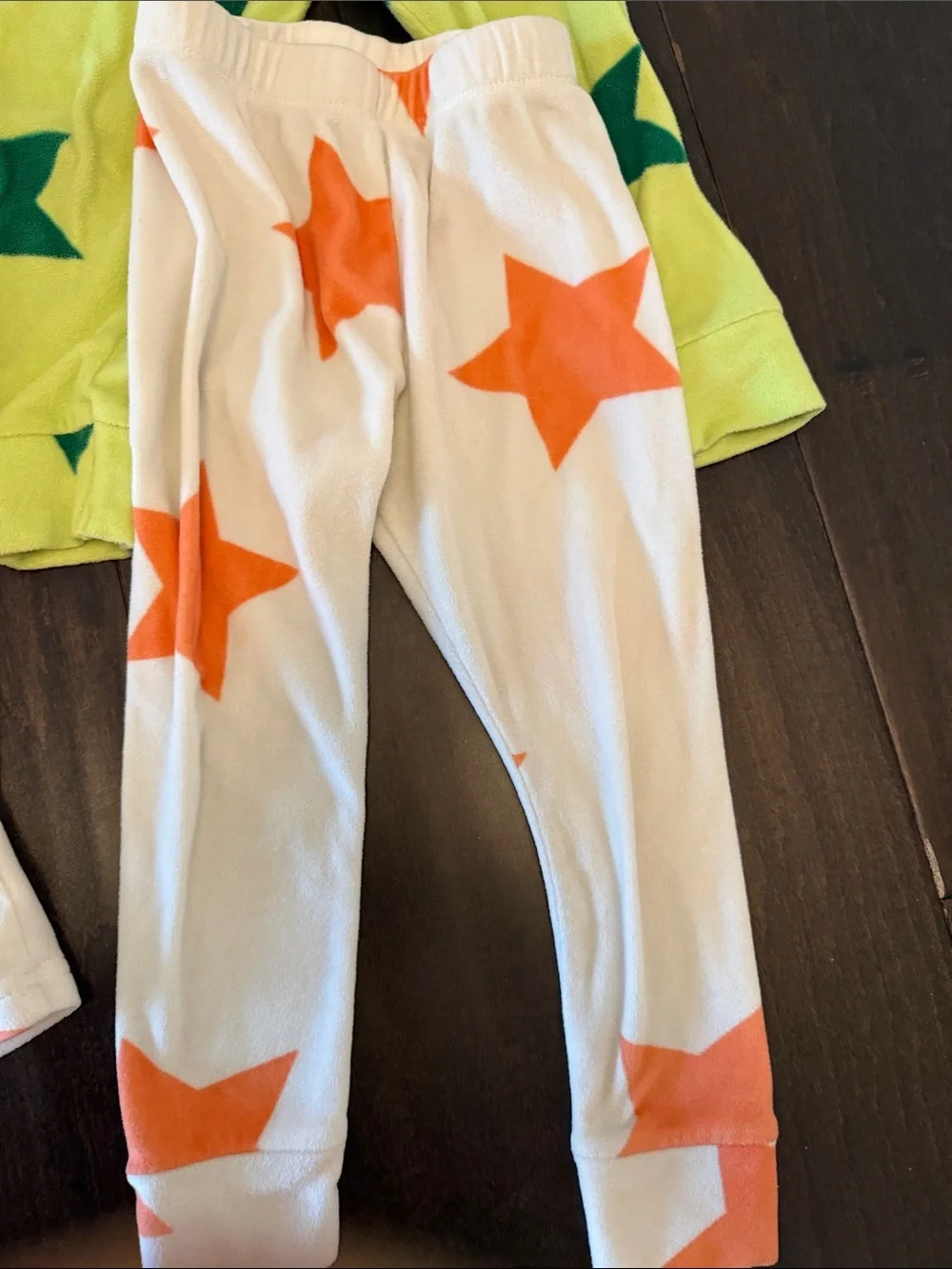 Cat & Jack Kids Star Pajama Sets - Lime Green, White, Dark Green & Bright Orange